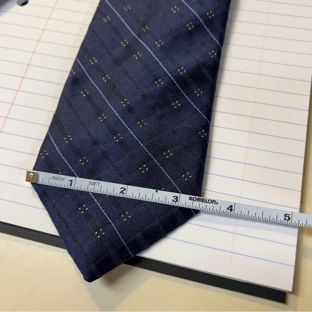 DKNY Menswear Navy Blue Lavender Stripes Pointed silk Mens Necktie Accessories